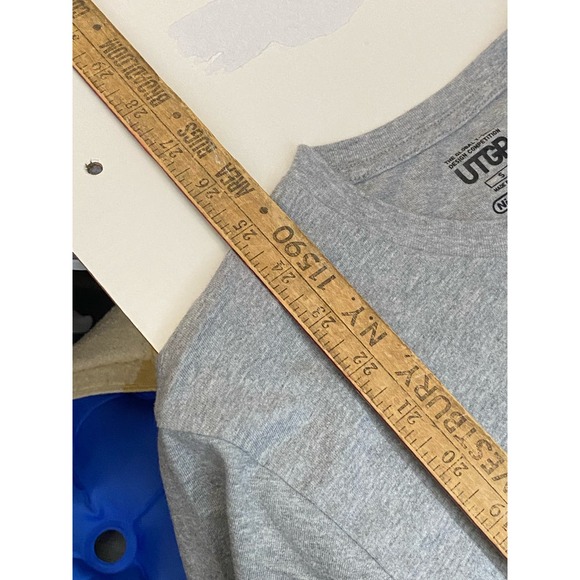 Men’s Small Uniqlo UTGP Nintendo Pokemon Pikachu Graphic T-Shirt Global Design - Picture 4 of 10